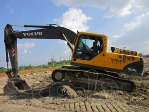Гусеничный экскаватор VOLVO EC 210
