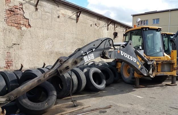 В продаже экскаватор погрузчик VOLVO BL 61О