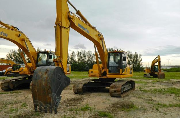 Аренда с экипажем Экскаватор гусеничный Komatsu PC220-8.