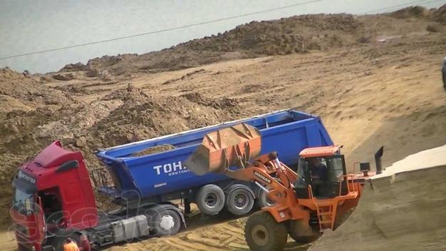Требуются четырёхосные тонары, самосвалы с водителем для перевозки инертных материалов (песок, ГПС)